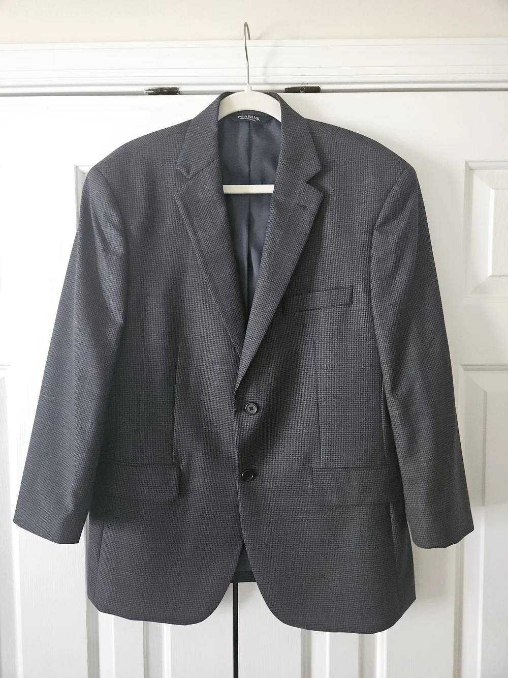 Jos. A. Bank Men's Gray Houndstooth Wool  2-Button Blazer 40S, Executive.